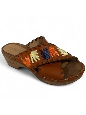 Cubanas Tan Leather Wood Clog Mules with Colourful Embroidery Size 8
